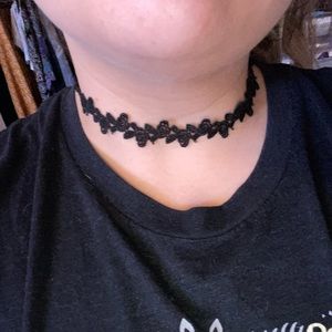 Flower black choker